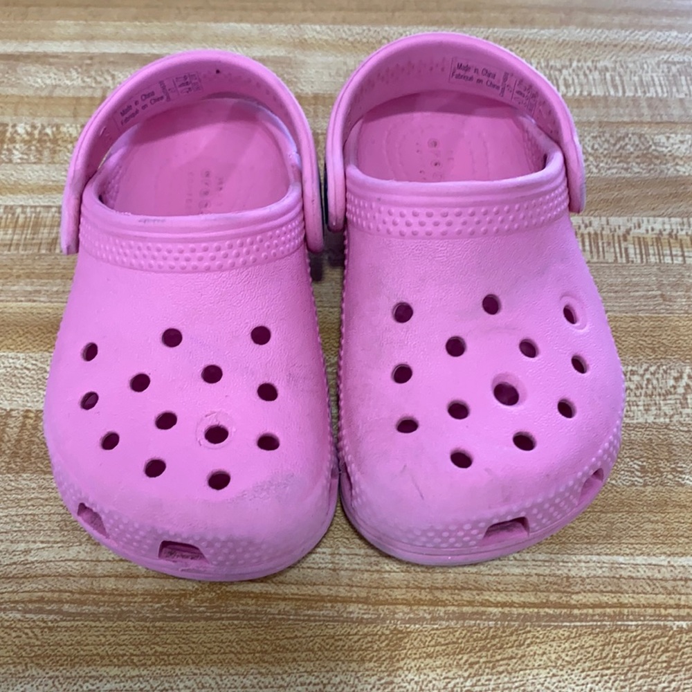 Toddler Crocks size 7c